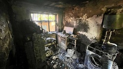 Пожар вспыхнул в многоквартирном доме в Александровском округе из-за сигареты